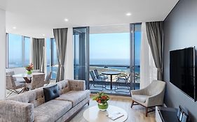 Meriton Suites Southport